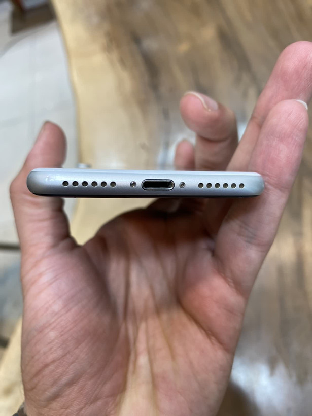 گوشی موبایل اپل مدل iPhone SE 2020 LLA تک سیم کارت ظرفیت 128 گیگابایت(کارکرده)