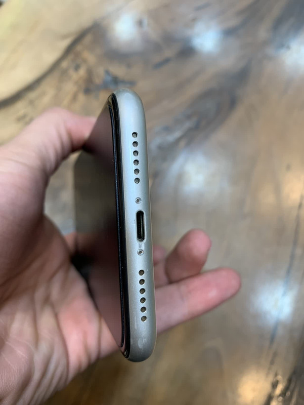 گوشی موبایل اپل مدل iPhone 11 ظرفیت 128 گیگابایت(کارکرده)