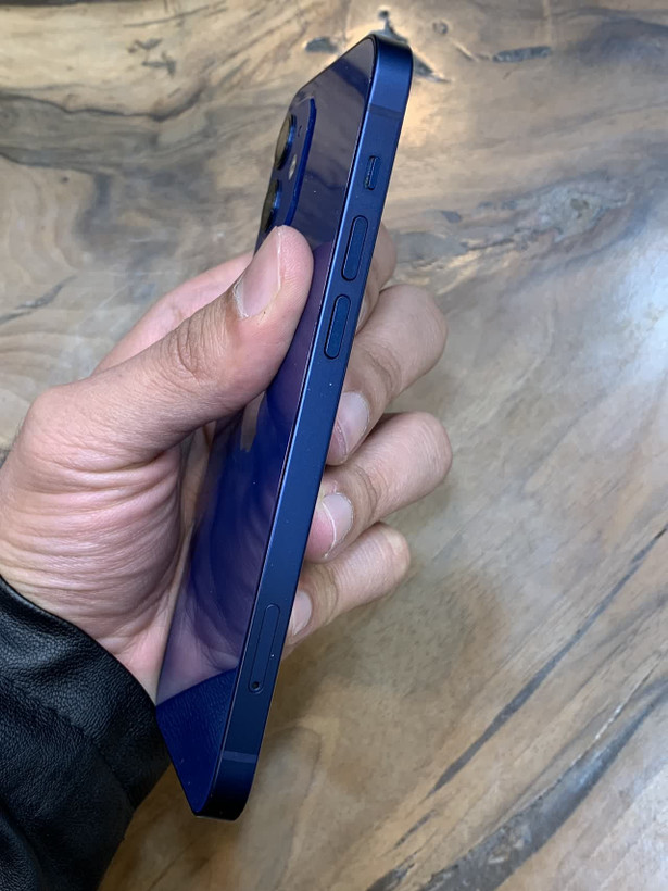 گوشی موبایل اپل مدل iPhone 12 ظرفیت 128 گیگابایت(کارکرده)